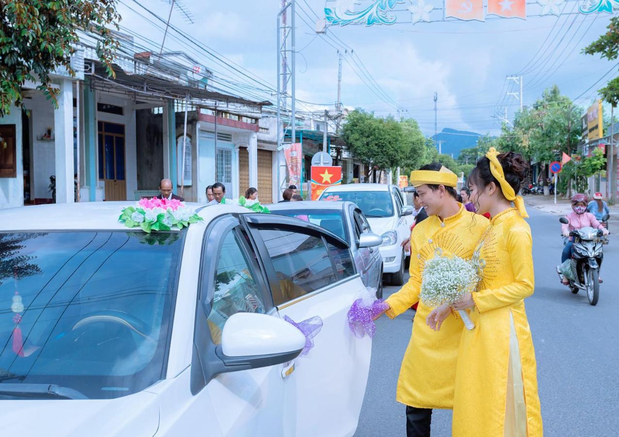 Khach San Son Ha Hotel Tỉnh Kontum Exterior foto