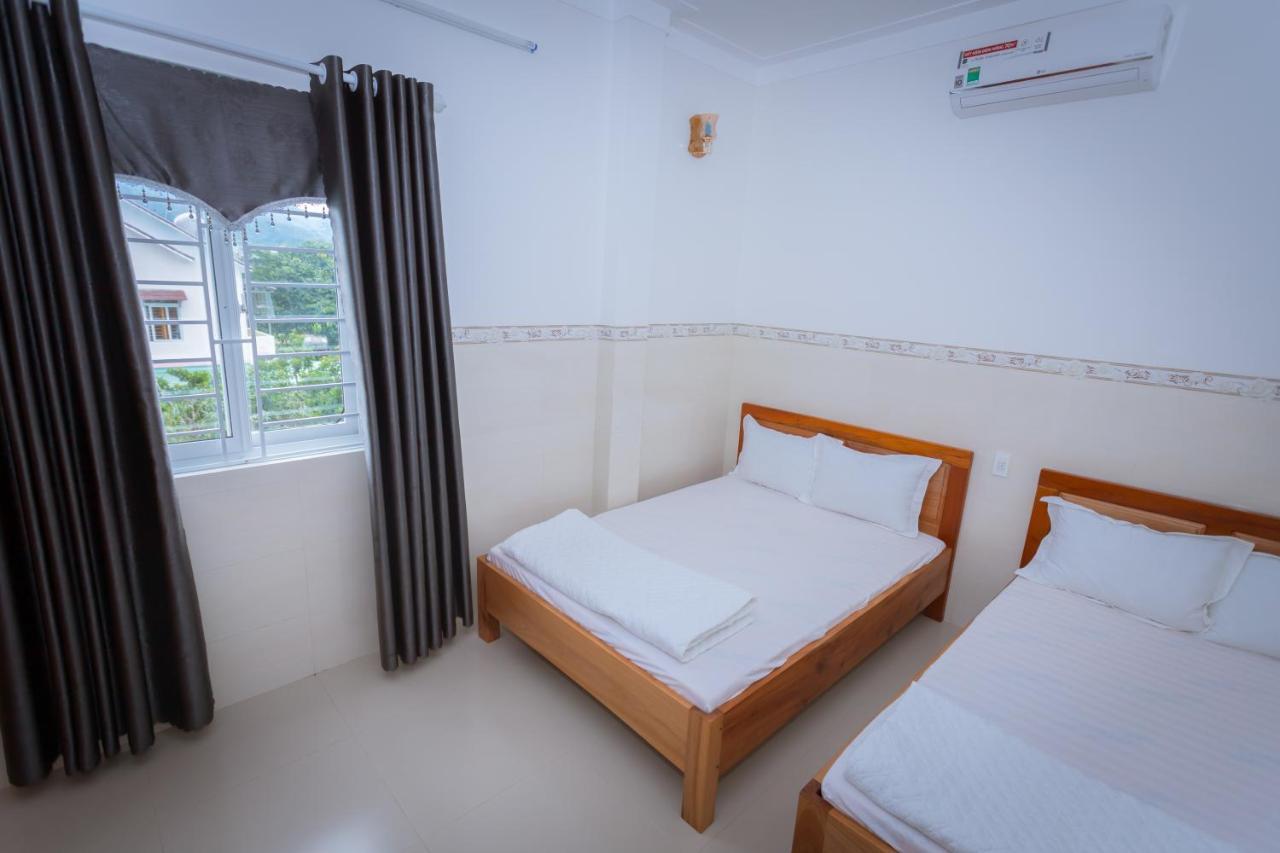 Khach San Son Ha Hotel Tỉnh Kontum Exterior foto