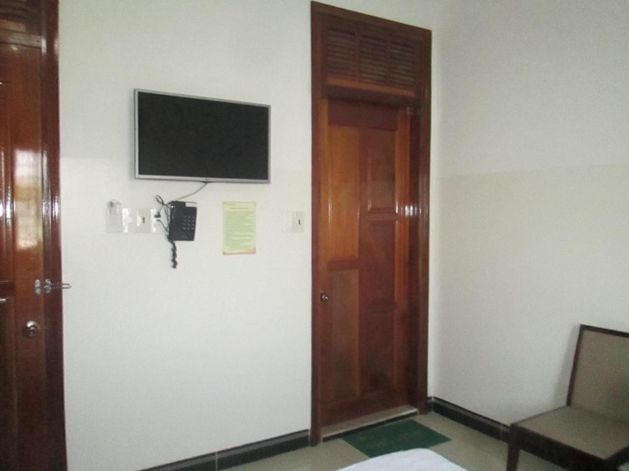 Khach San Son Ha Hotel Tỉnh Kontum Exterior foto